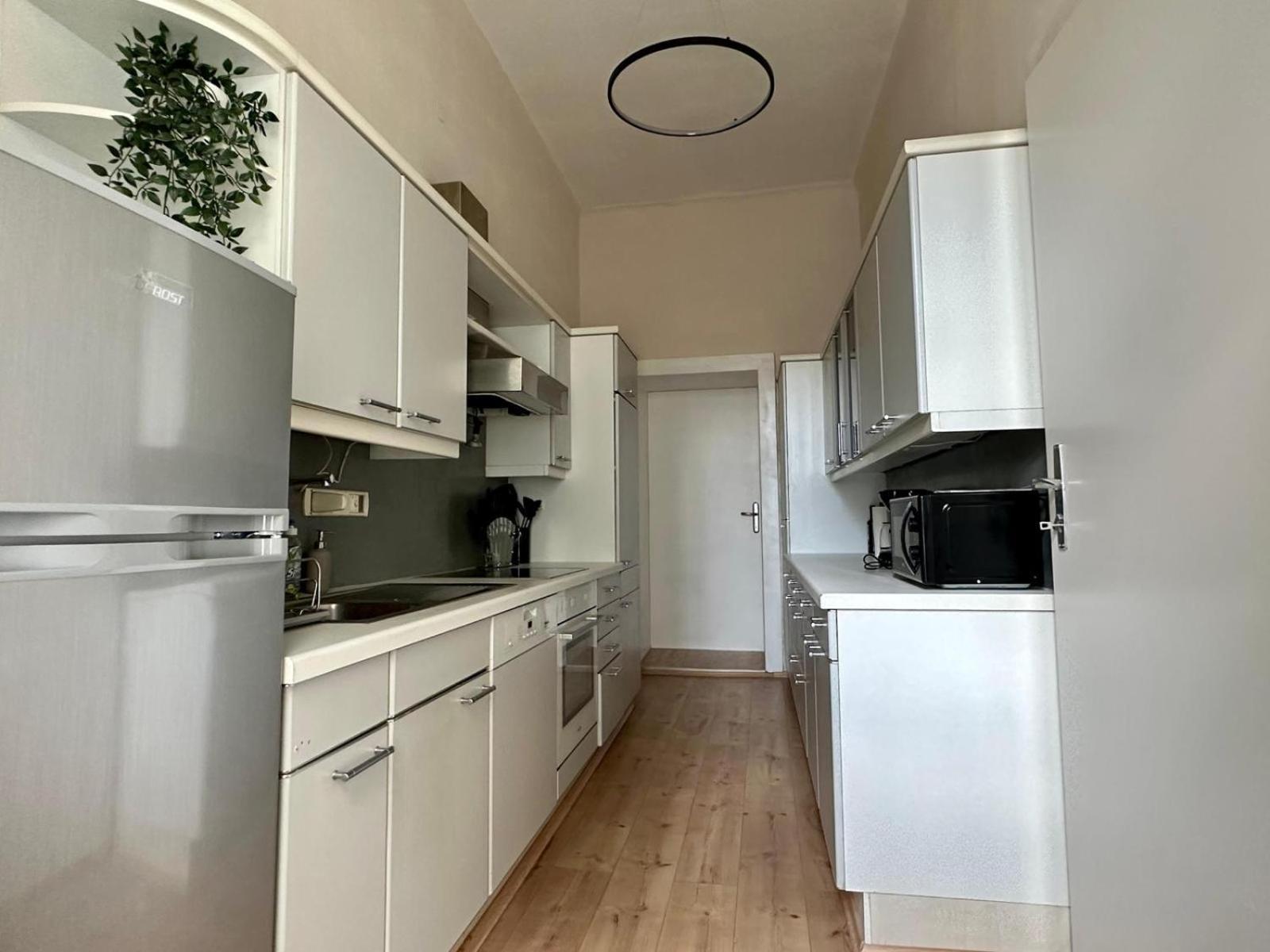 Spacious Apartment, 3 Min To U6 Metro Wien Eksteriør bilde