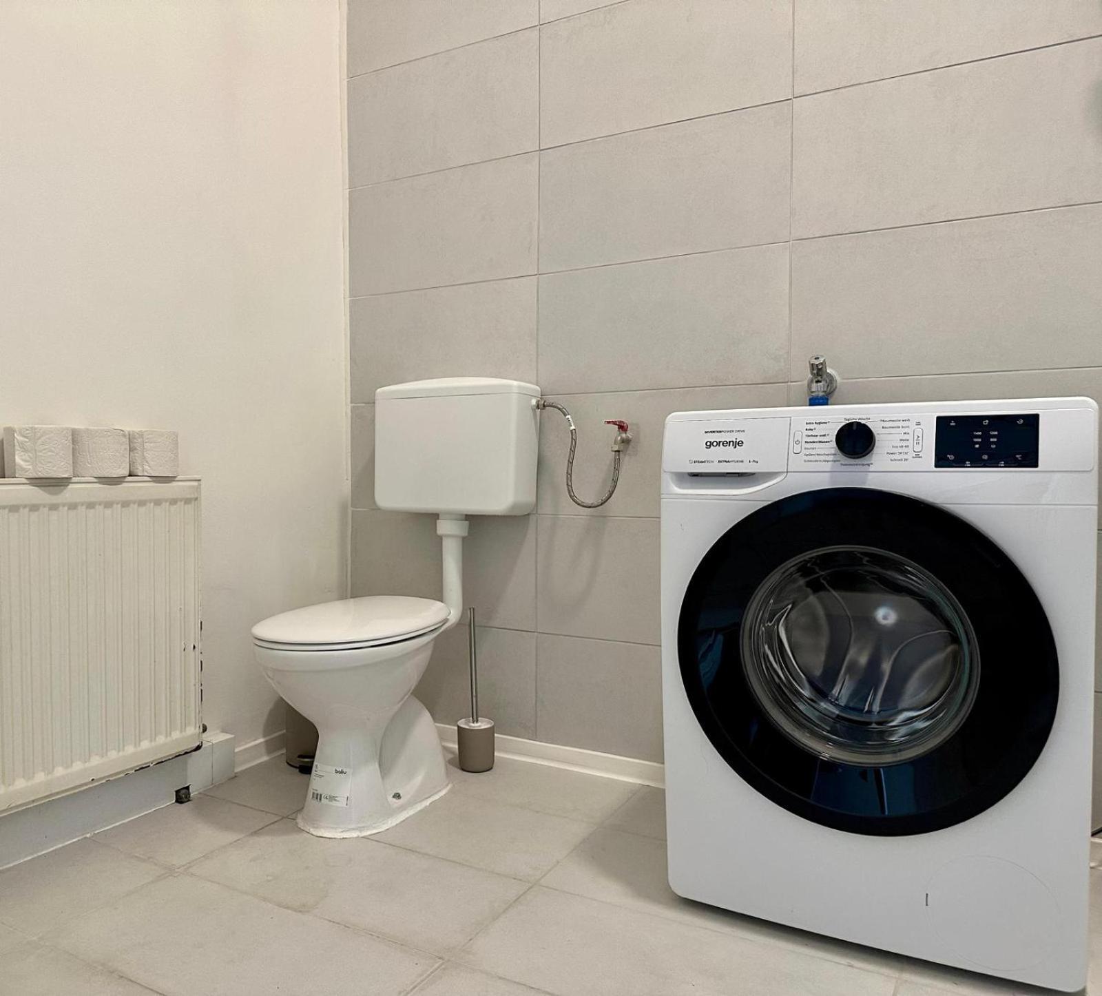 Spacious Apartment, 3 Min To U6 Metro Wien Eksteriør bilde