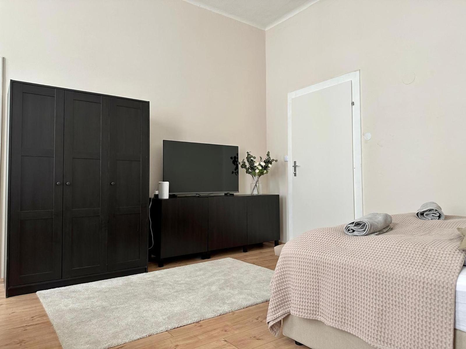 Spacious Apartment, 3 Min To U6 Metro Wien Eksteriør bilde